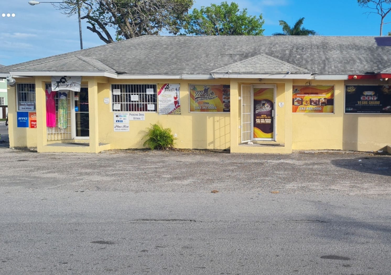 Exterior of Manje Da Griyo Shack