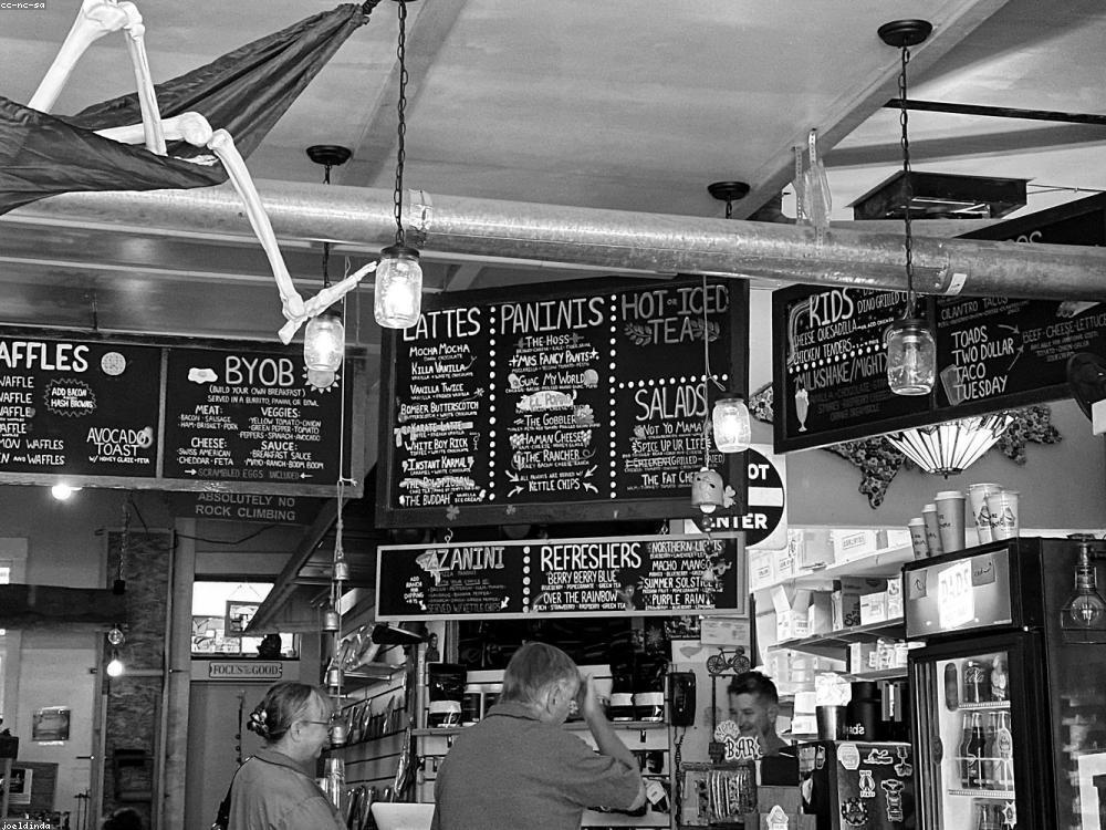 Inside Manje Da Griyo Shack
